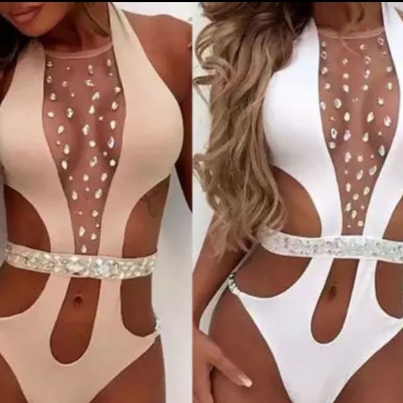 One piece bathing suit - Picture 2 of 3